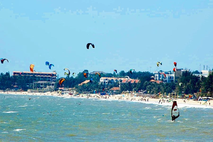 Mũi Né đang trở thành trung tâm thể thao biển. Ảnh PN.