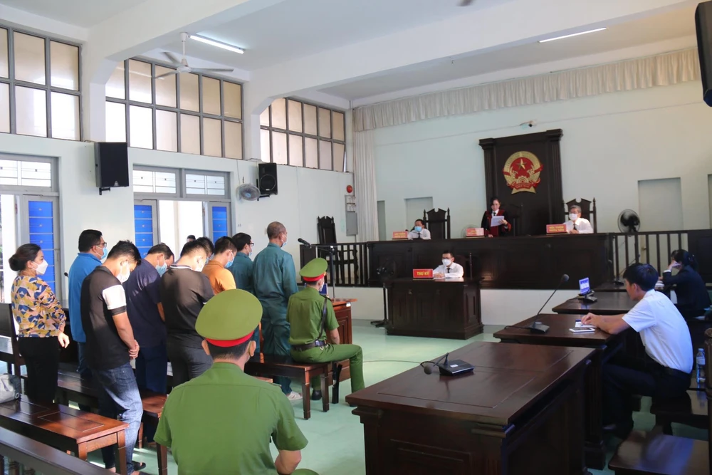 Quang cảnh phiên tòa chiều 19-8. Ảnh NT. Quang cảnh phiên tòa chiều 19-8. Ảnh NT.