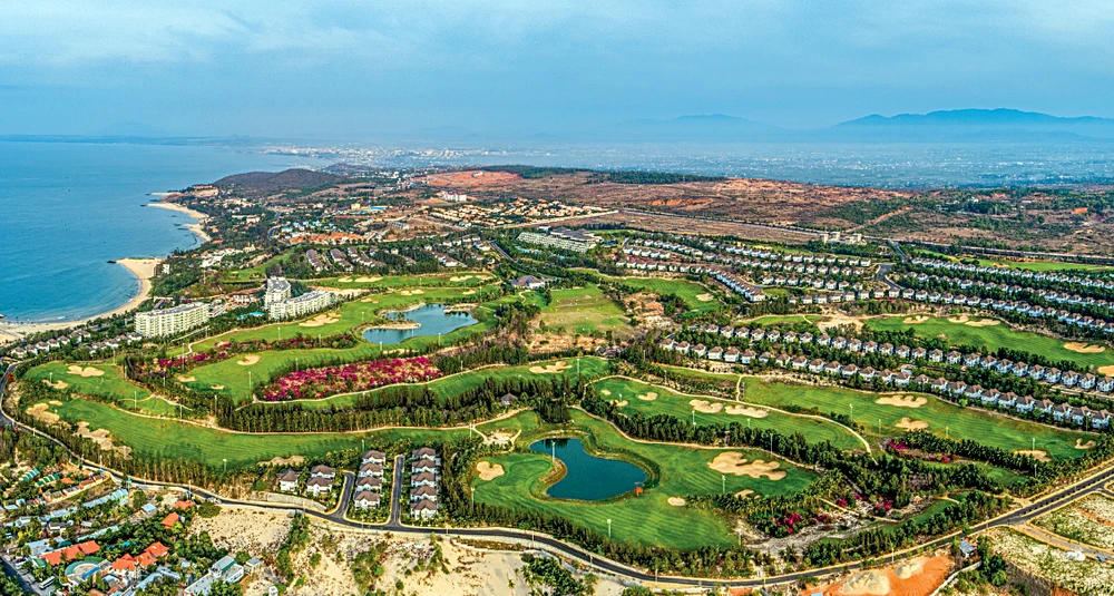 Một góc nhỏ Khu du lịch Quốc gia Mũi Né. Ảnh: BT