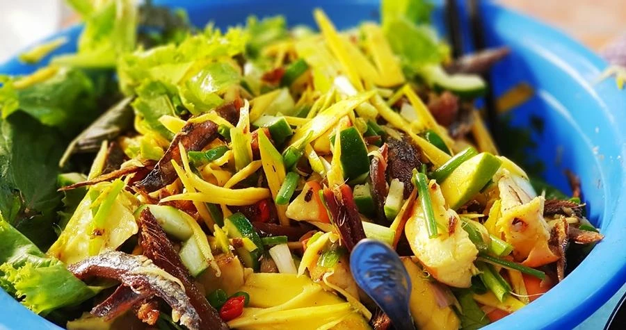 Gỏi khô cá trích. Ảnh: PHƯƠNG NAM Gỏi khô cá trích. Ảnh: PHƯƠNG NAM