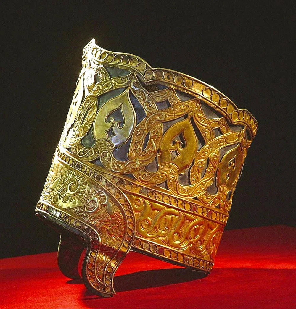 Vương miện của Vua Po Klong Mơh Nai.