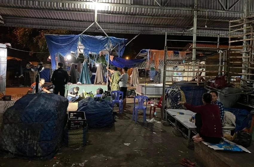 Hiện trường vụ truy sát. Ảnh: PĐ