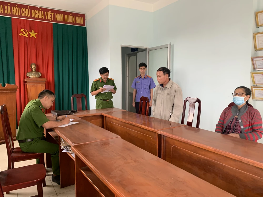 Bắt giam Phạm Minh Thắng. Ảnh: VKSBT