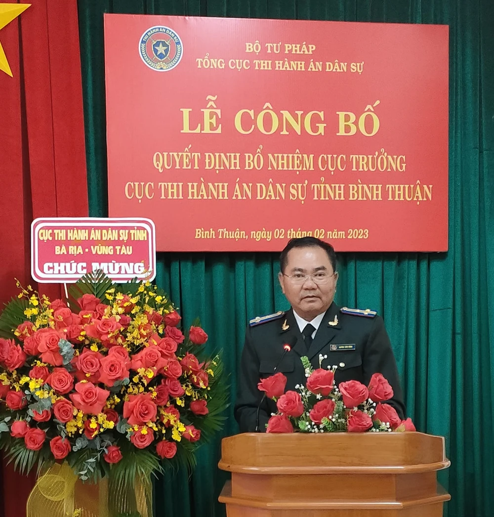 Tân Cục trưởng phát biểu nhận nhiệm vụ.