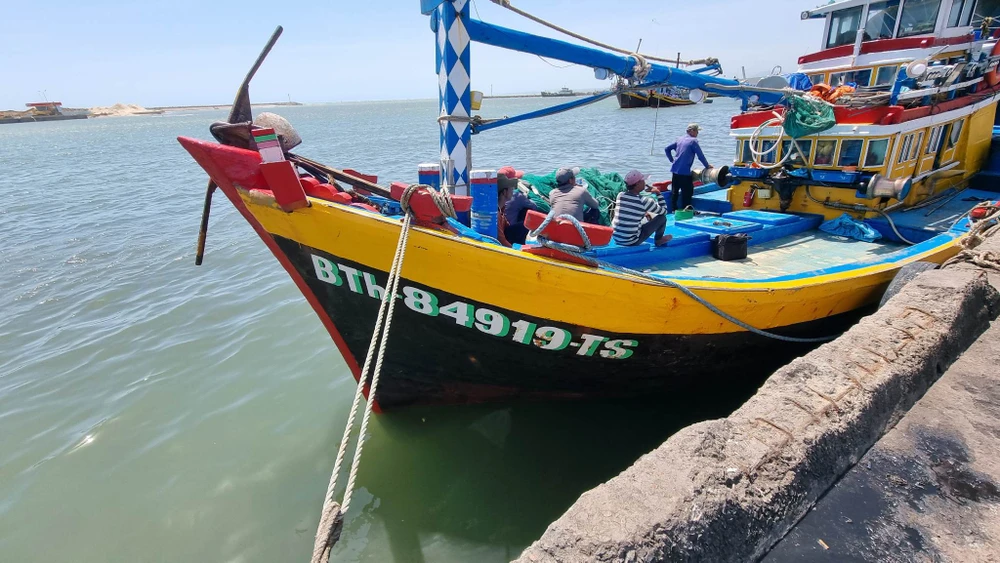 Tàu cá BTh-84919TS.