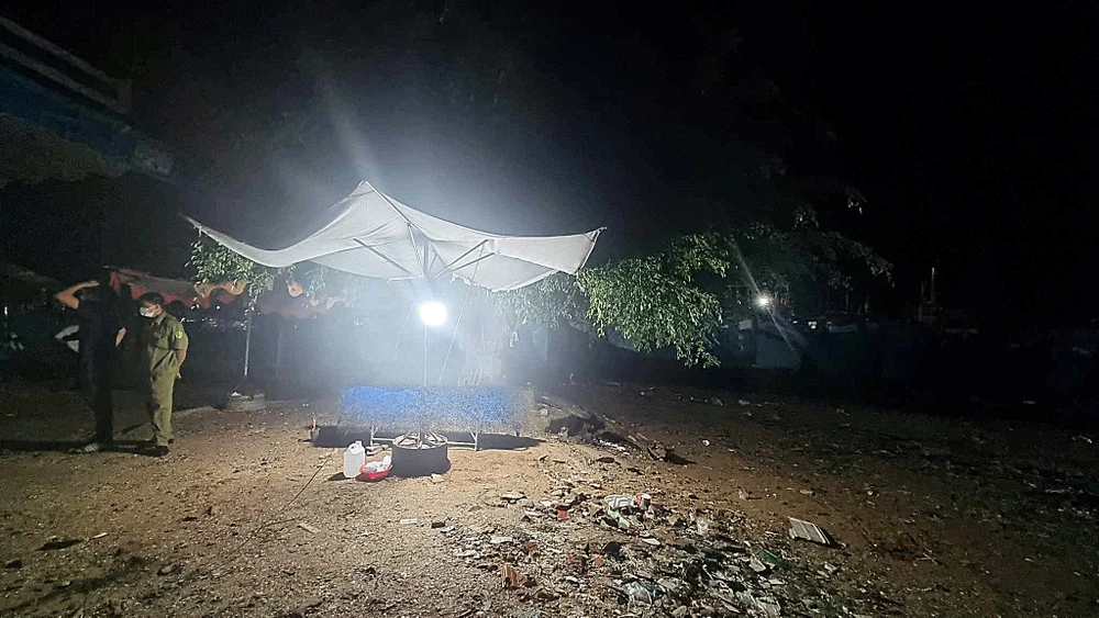 Thi thể nạn nhân chuẩn bị bàn giao cho gia đình. Ảnh PP.