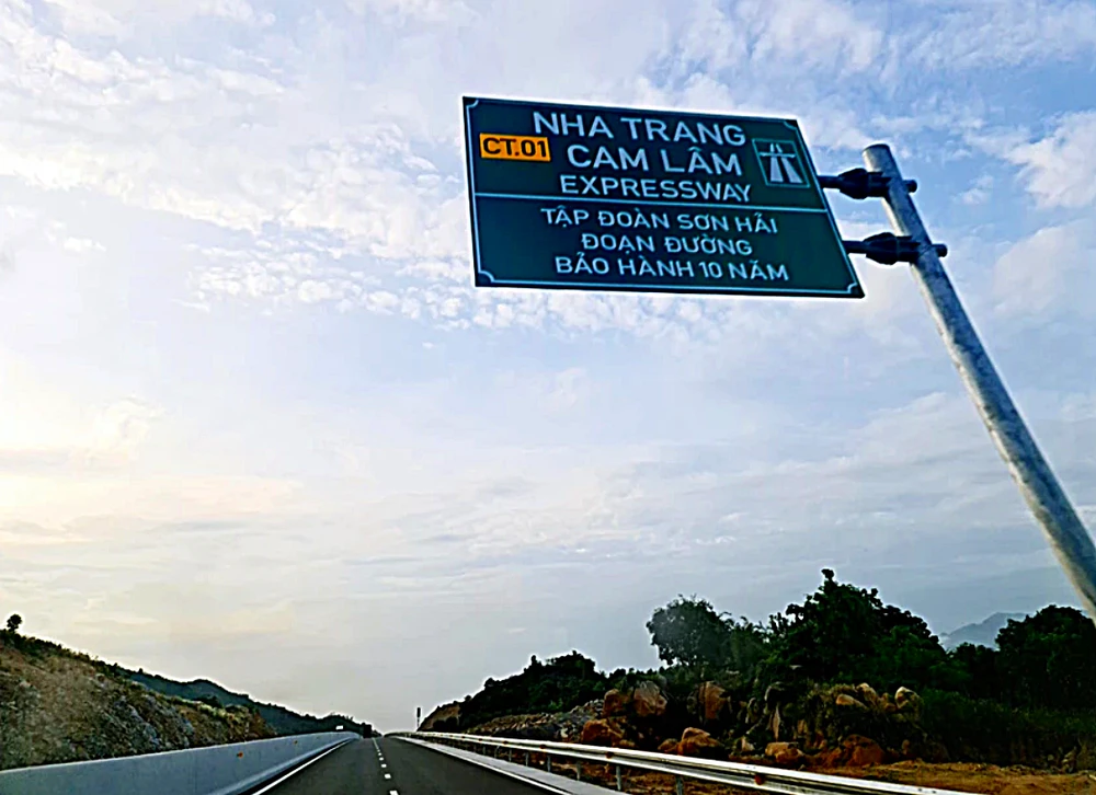 Cao tốc Nha Trang-Cam Lâm