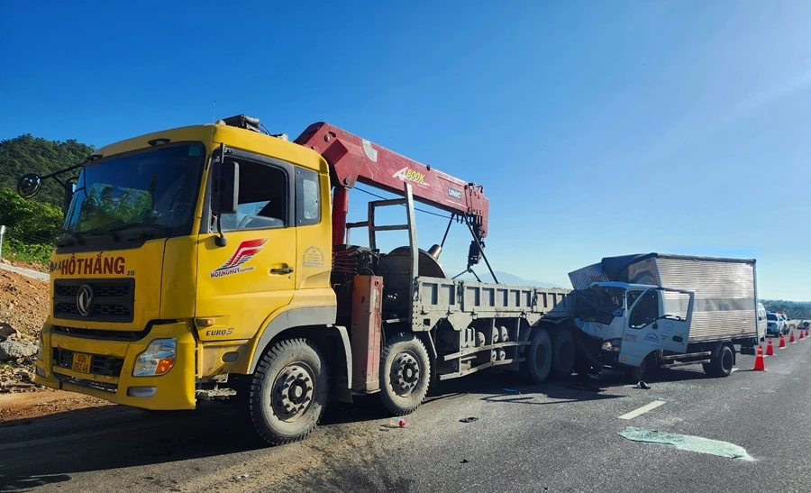 136 vụ TNGT, hơn 100 người thương vong trên cao tốc thiếu làn dừng khẩn cấp