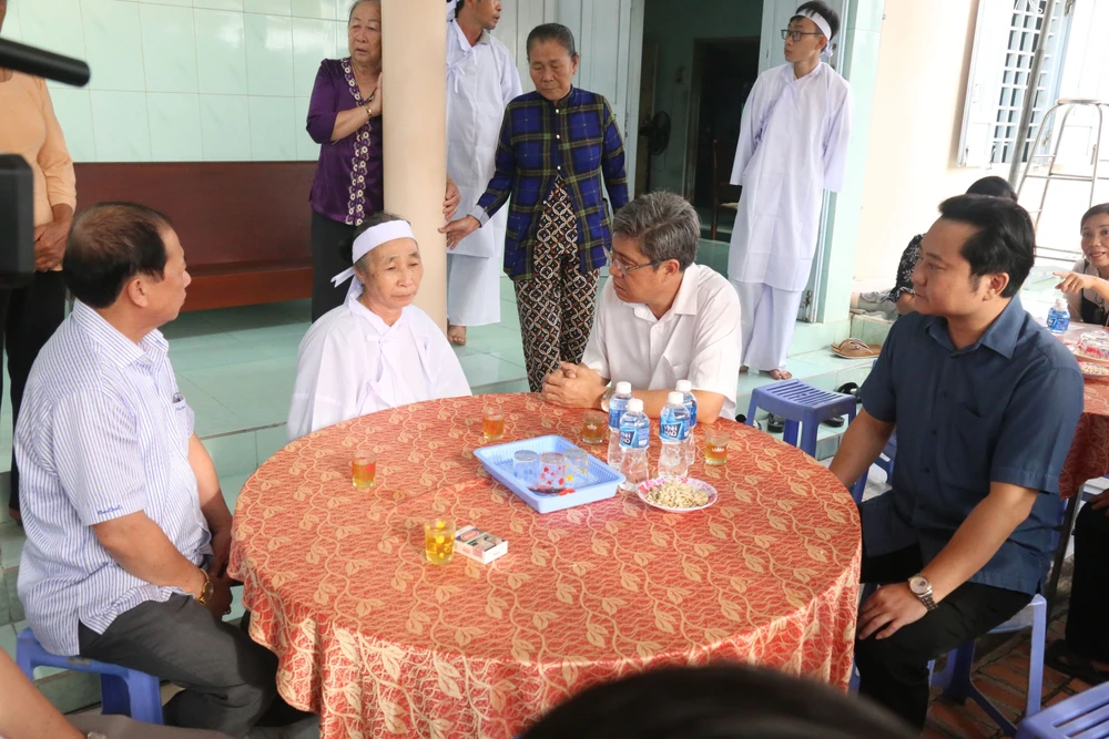 Bình Thuận chia buồn ba gia đình nạn nhân tử vong tại công trình tòa nhà 7 tầng