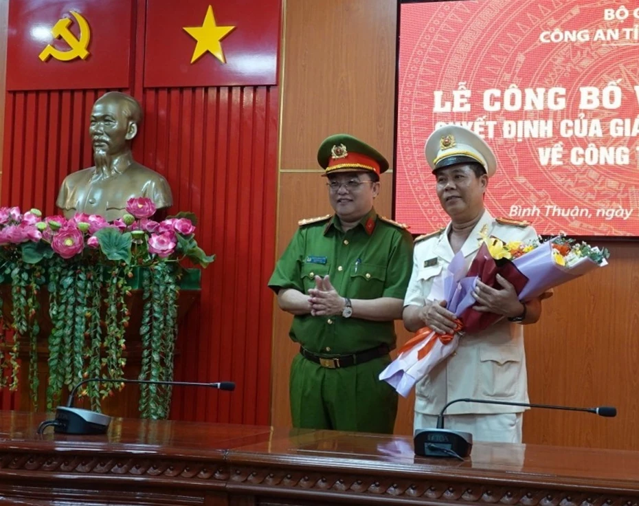 phó thủ trưởng