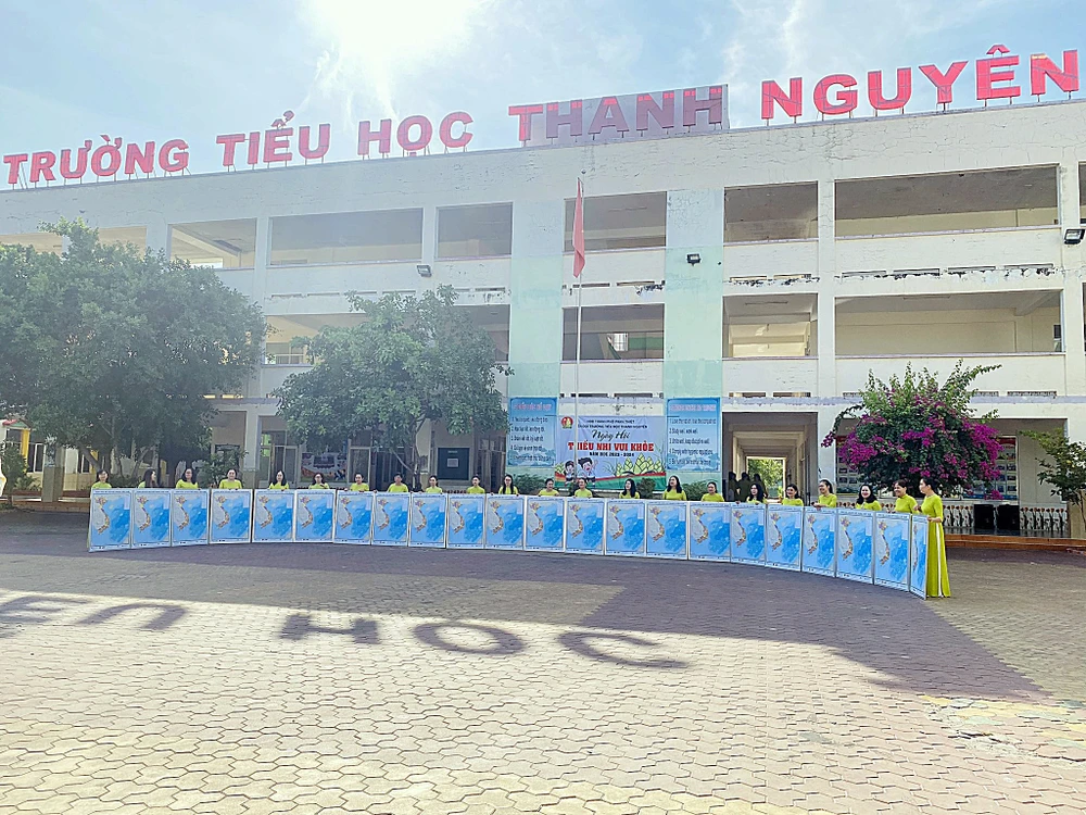 tạm hoãn xuất cảnh