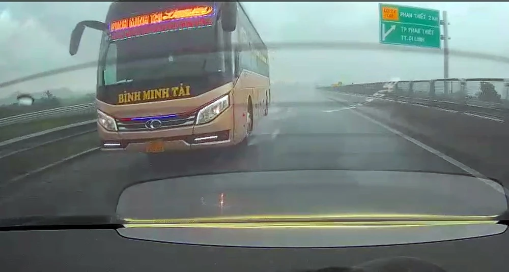 cao tốc Vĩnh Hảo