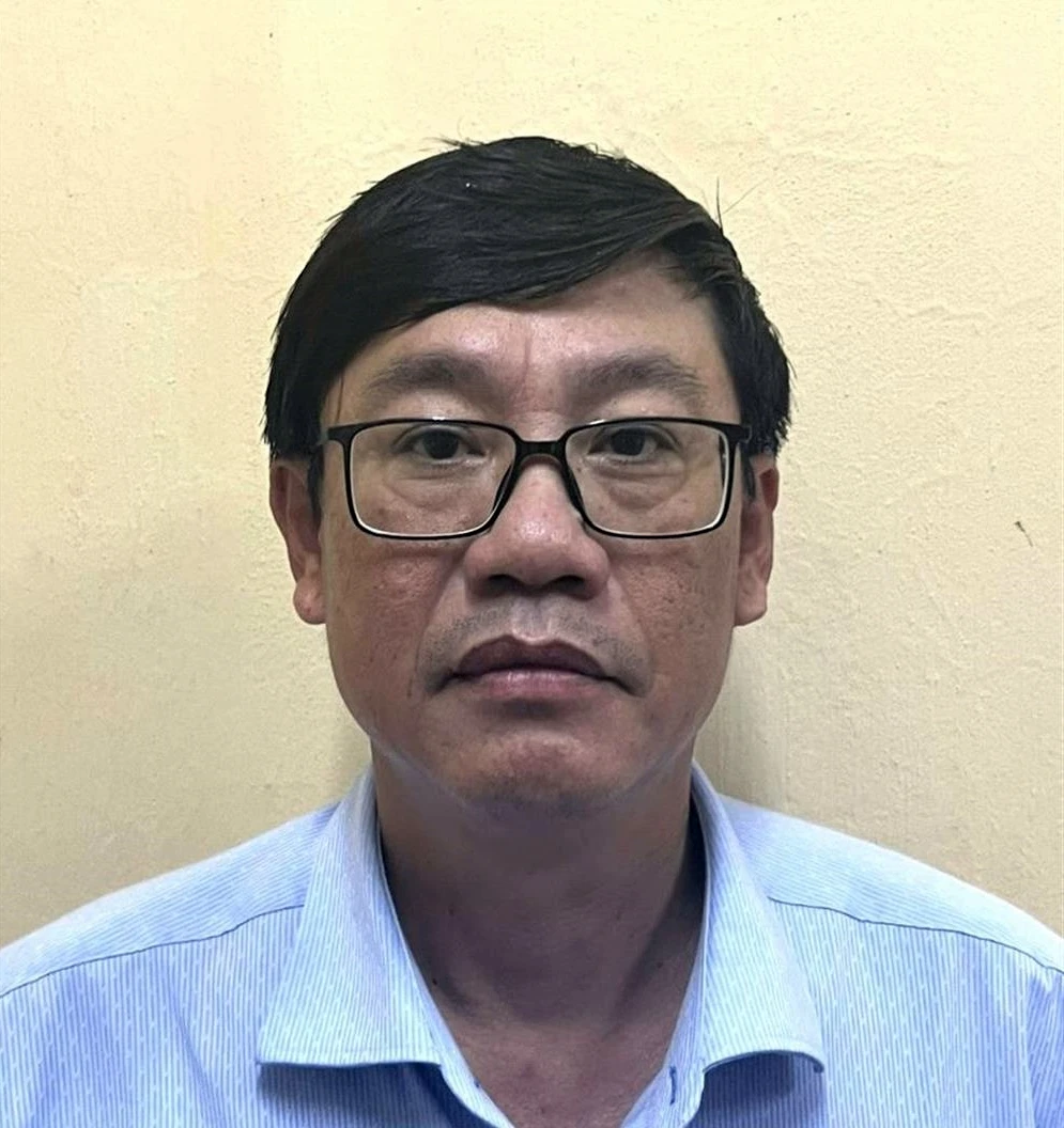 huyen-phu-quy (2).jpg