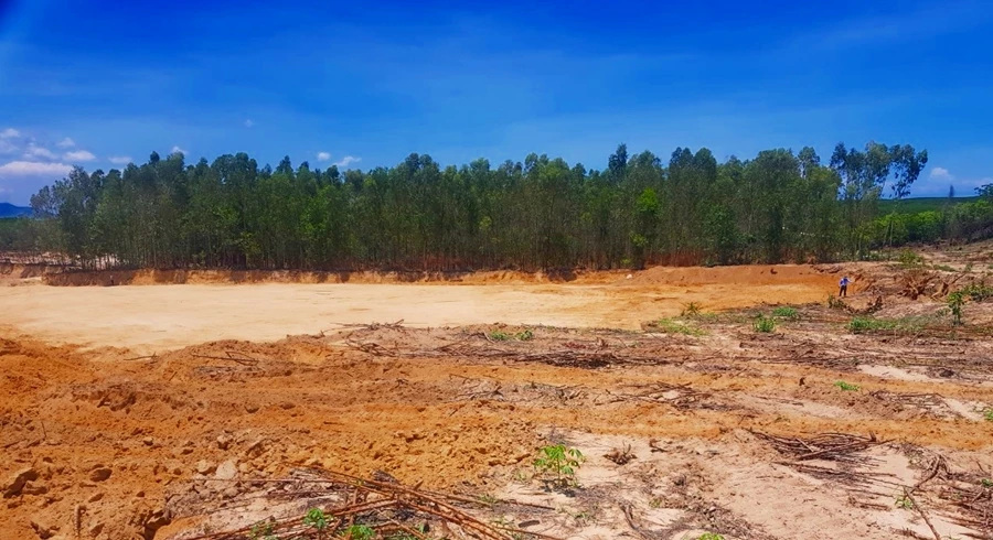 khoang-san-trai-phep (4).jpg