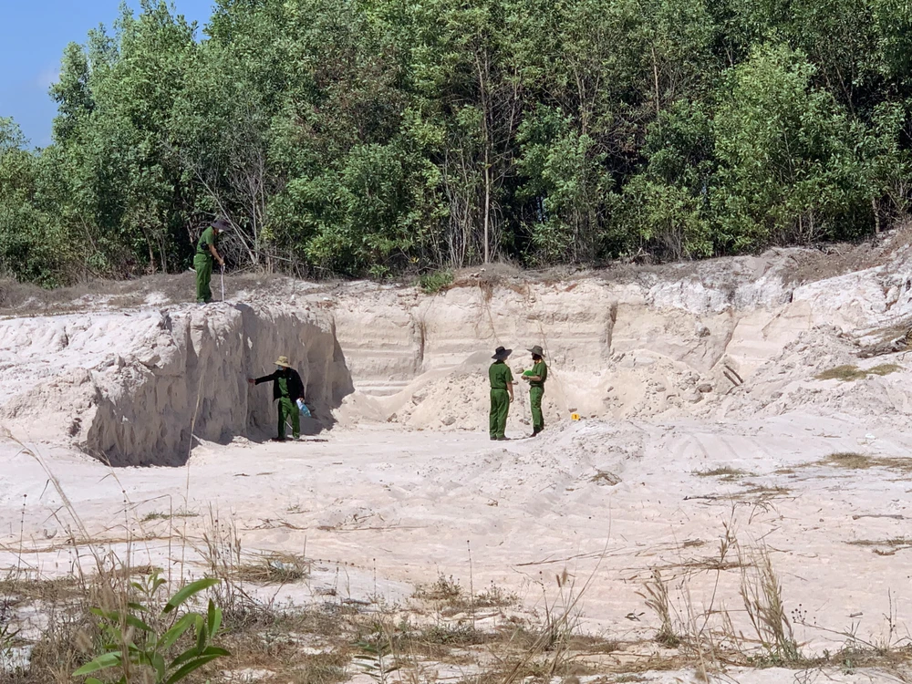 khoang-san-trai-phep (6).jpg