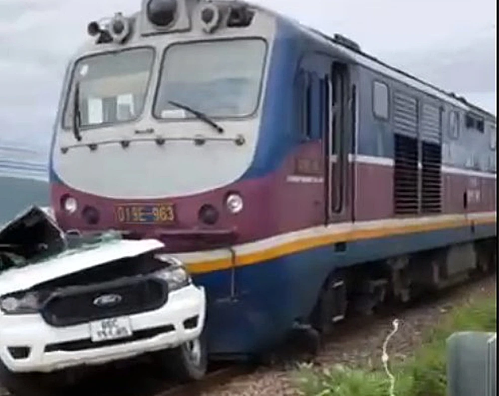 tau-hoa-tong-oto (1).jpg