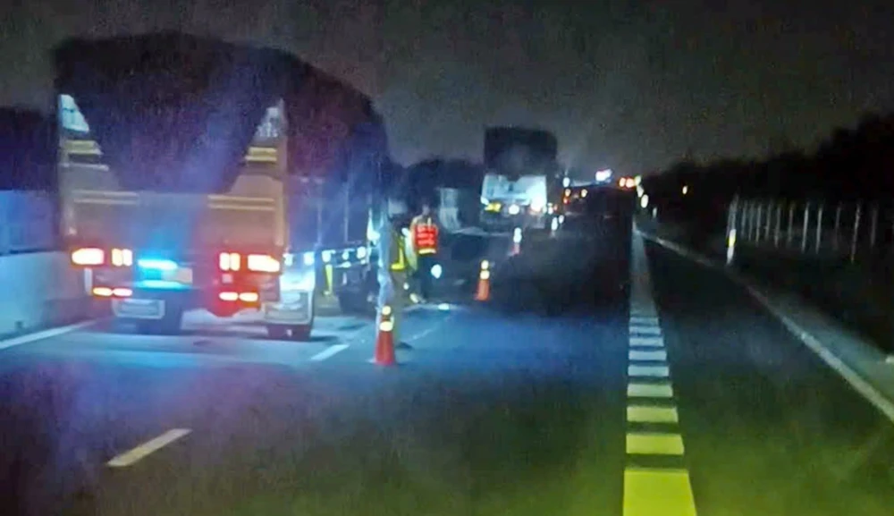 cao tốc Vĩnh Hảo