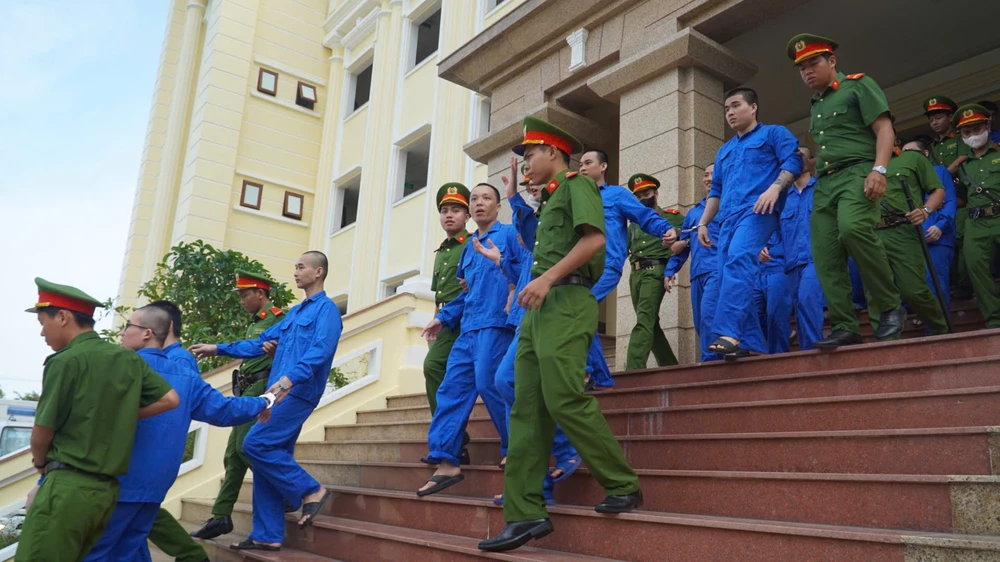 hen-nhau-hon-chien (3).jpg