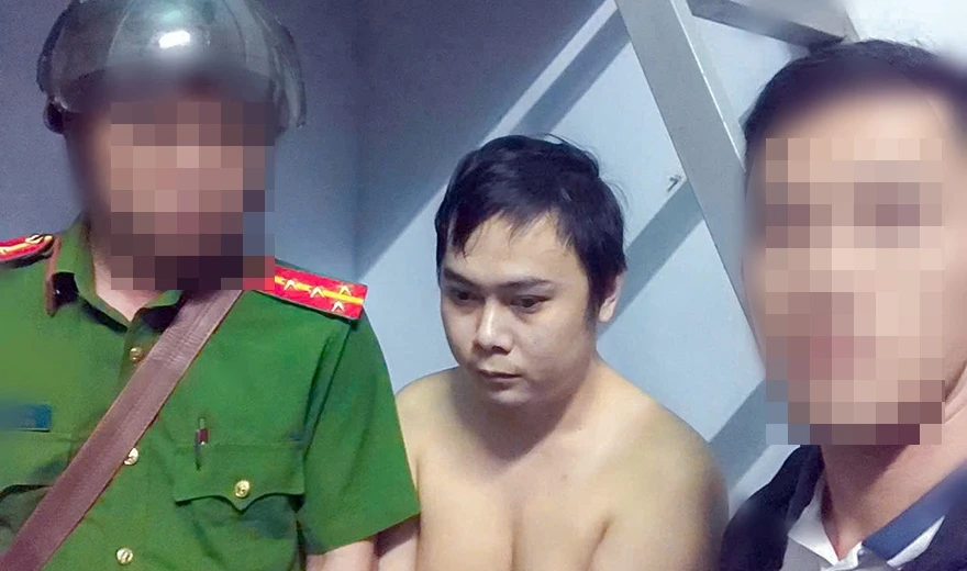 Võ Quang Việt trốn truy nã sang Campuchia, vừa về Việt Nam thì bị bắt.