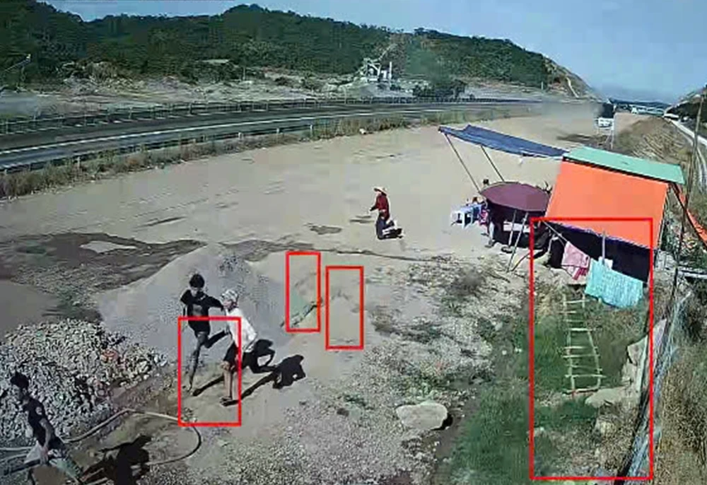 tram-dung-chan (1).jpg