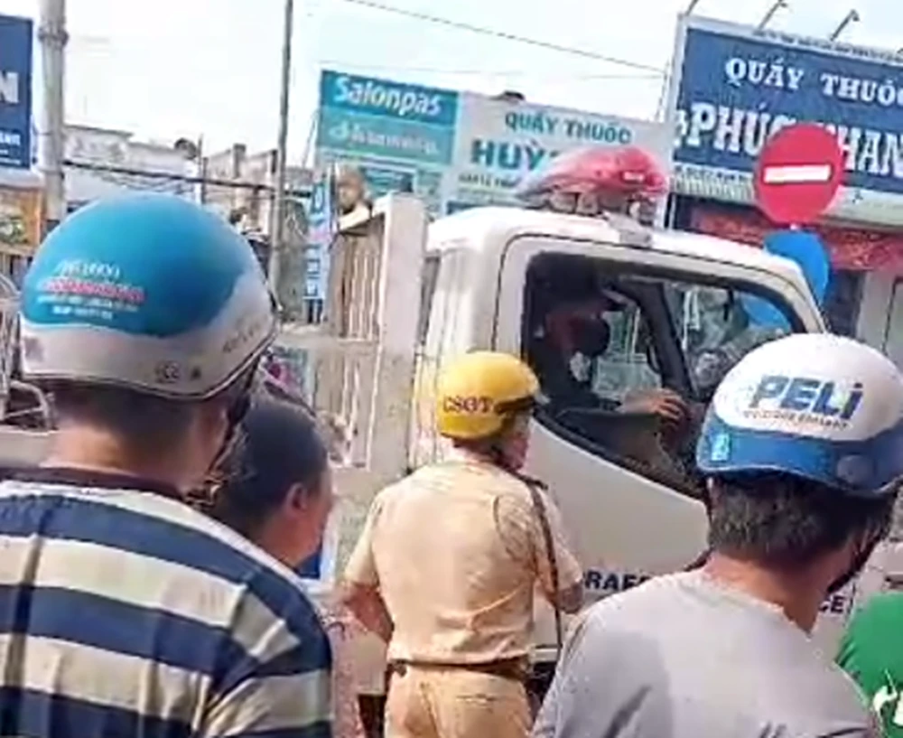 canh-sat-giao-thong (1).png