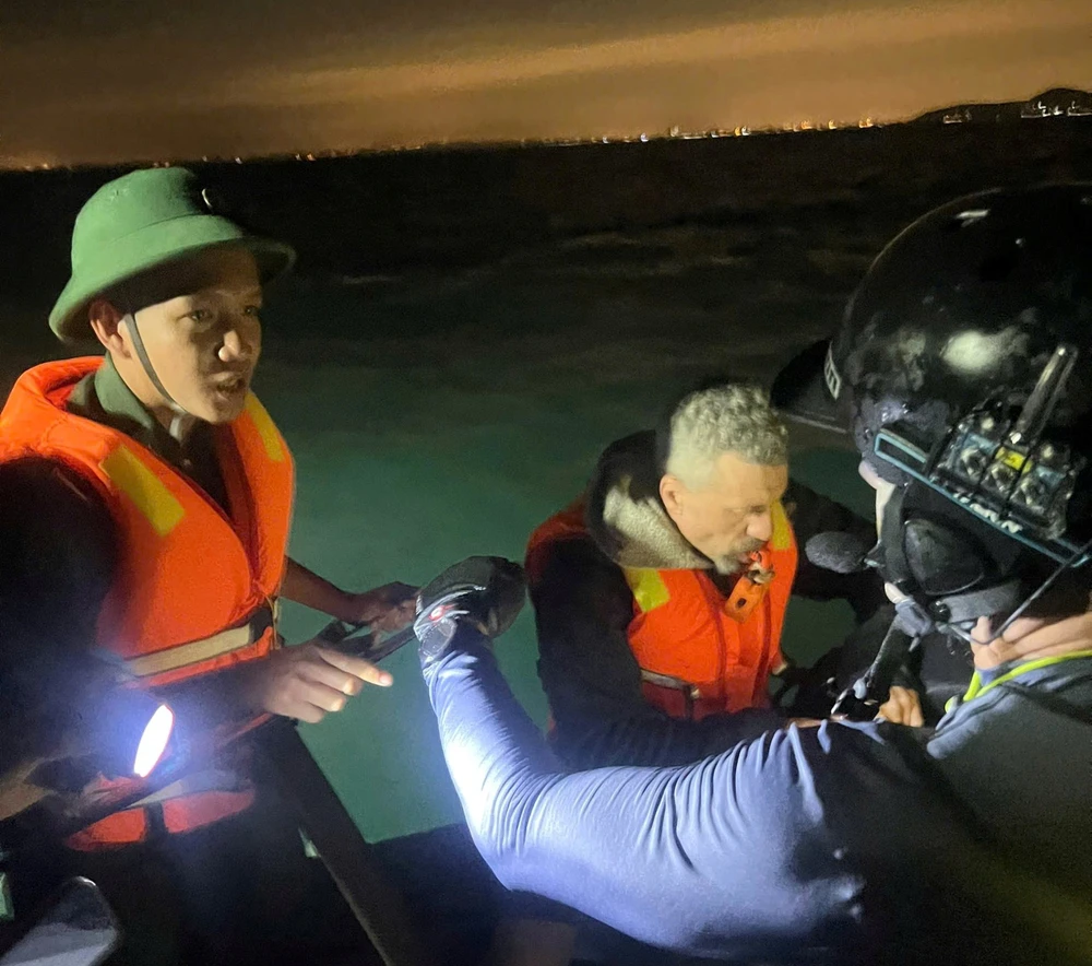 du khách người nước ngoài