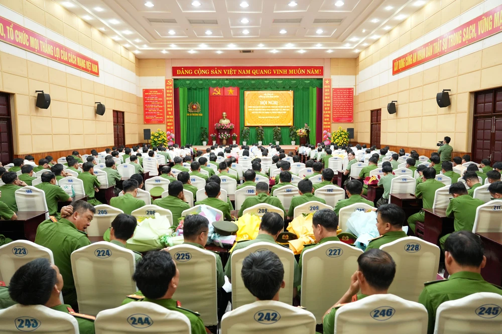 công an cấp huyện