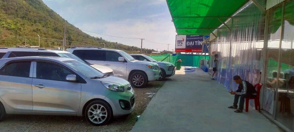 tram-dung-chan (1).jpg