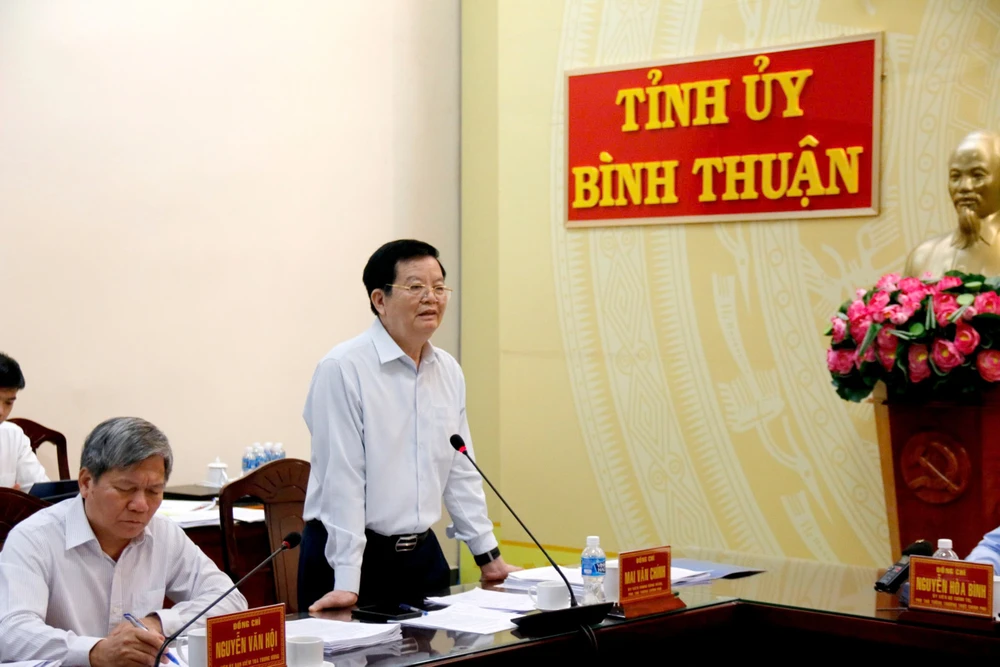 bo-chinh-tri (1).jpg