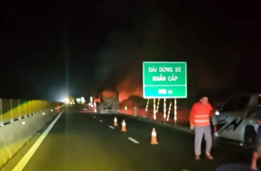 chay-xe-khach (2).jpg