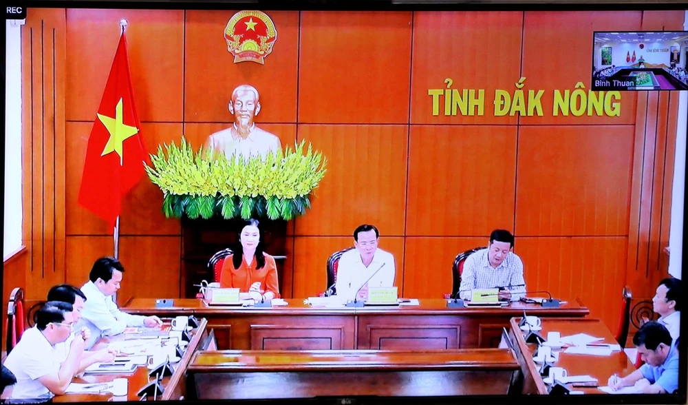 to-giup-viec (1).jpg