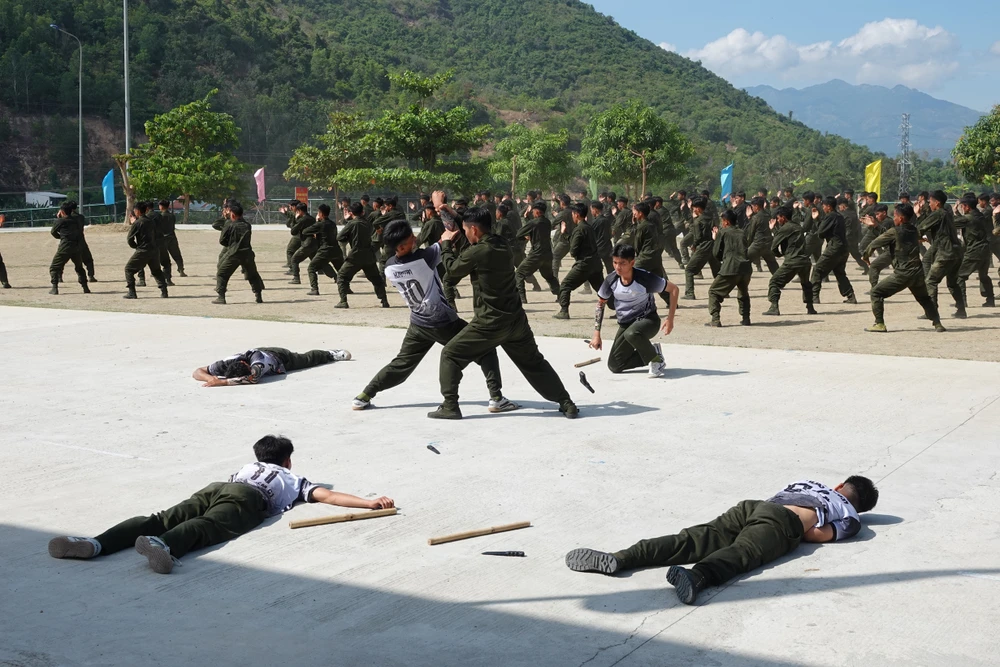 canh-sat-co-dong (5).JPG