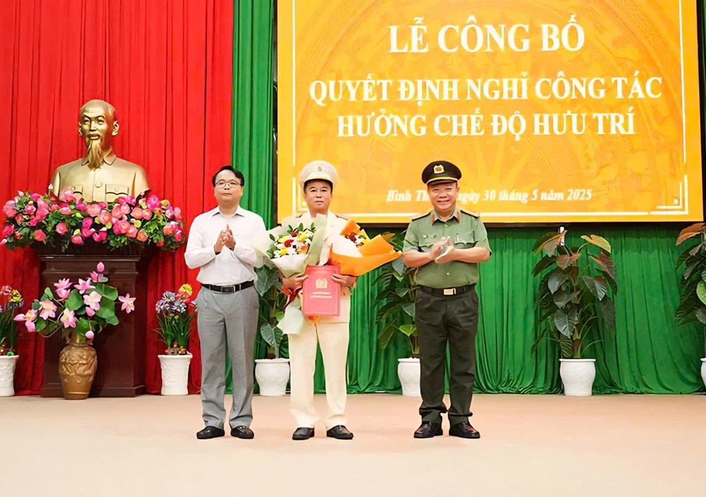 Đại tá Đinh Kim Lập