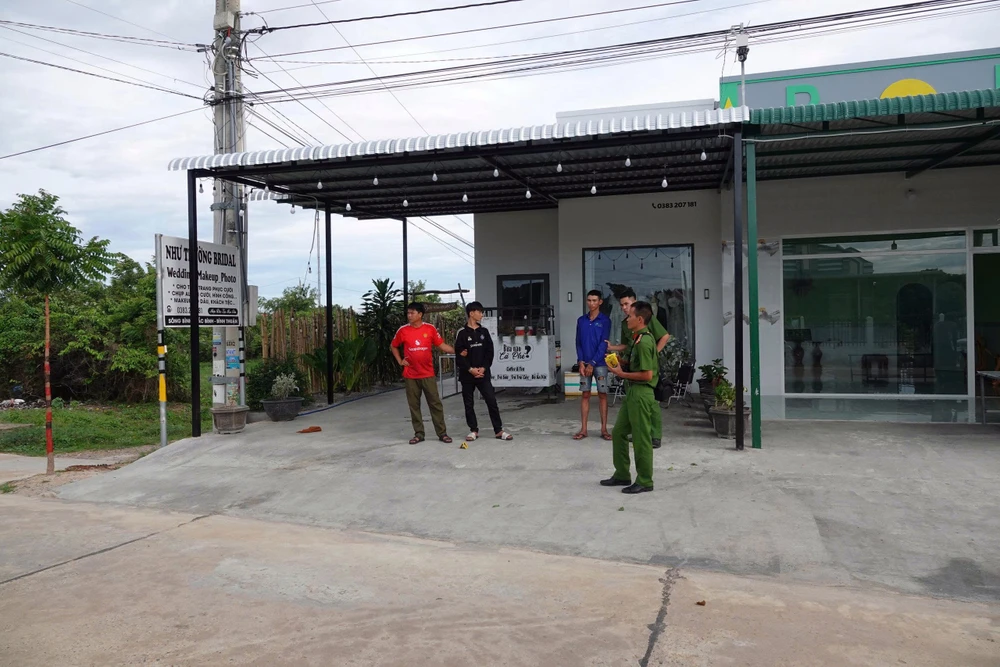 gia-canh-sat (2).jpg