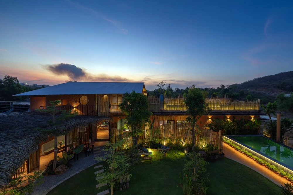 Chuồn Chuồn Café