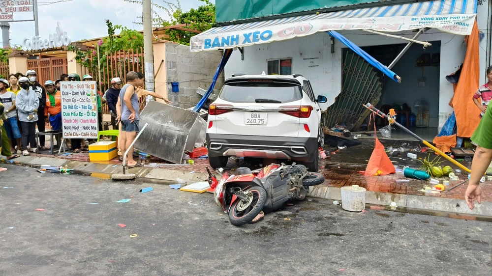 2-nguoi-bi-thuong-nang (2).jpg