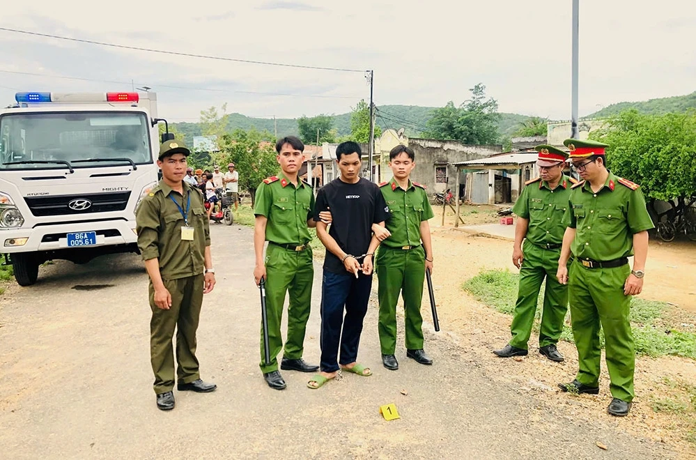 truy-na-dac-biet (4).jpg