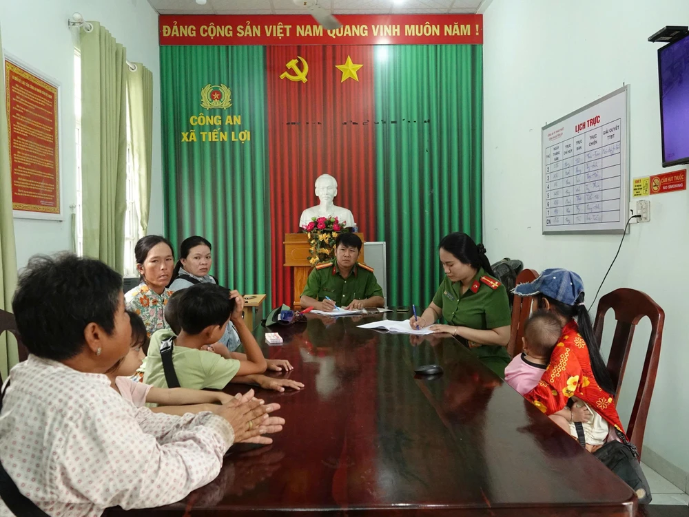 cuop-giat-ve-so (2).jpg