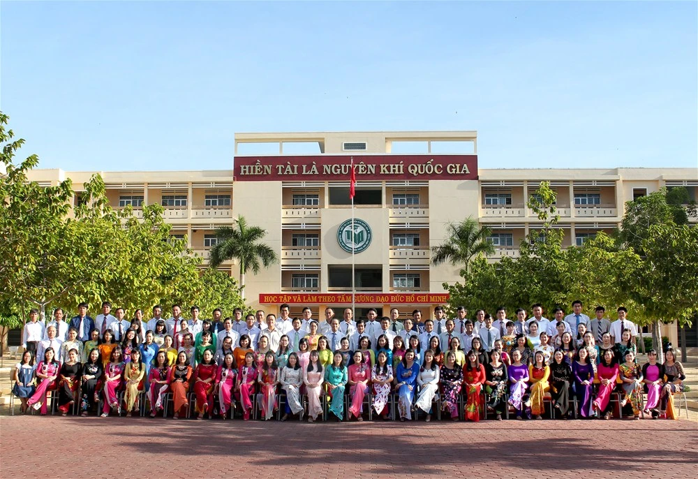 chuyên Trần Hưng Đạo