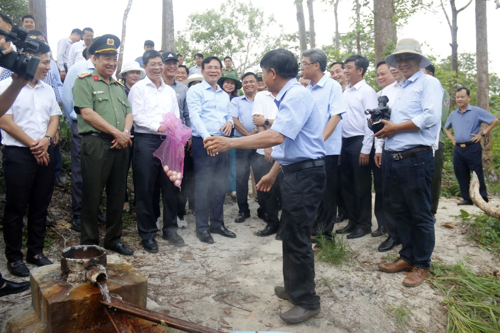 suoi-nuoc-nong-bung-thi (5).jpg