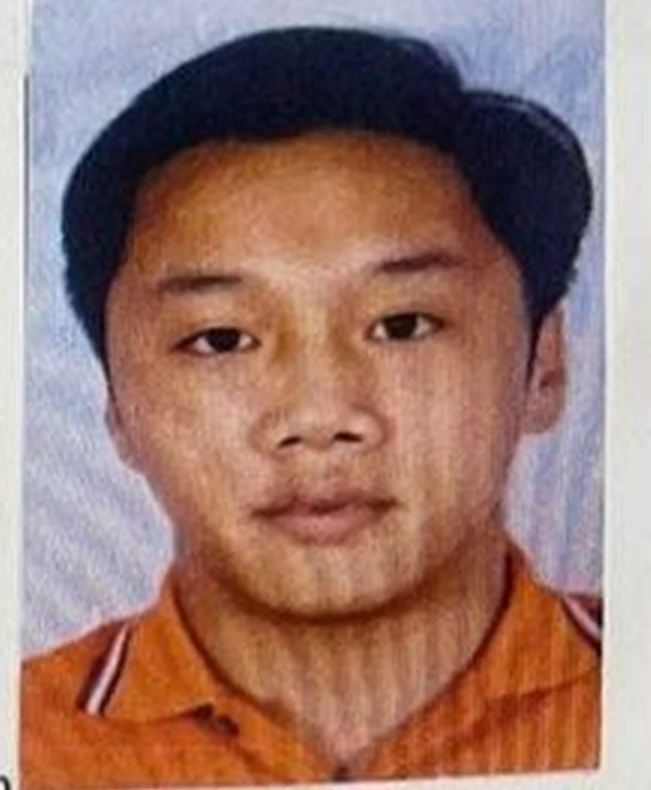 cựu nhân viên ngân hàng