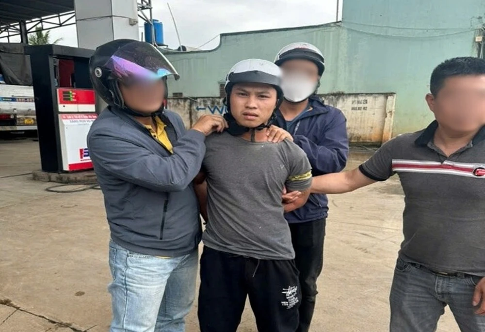 xâm hại tình dục