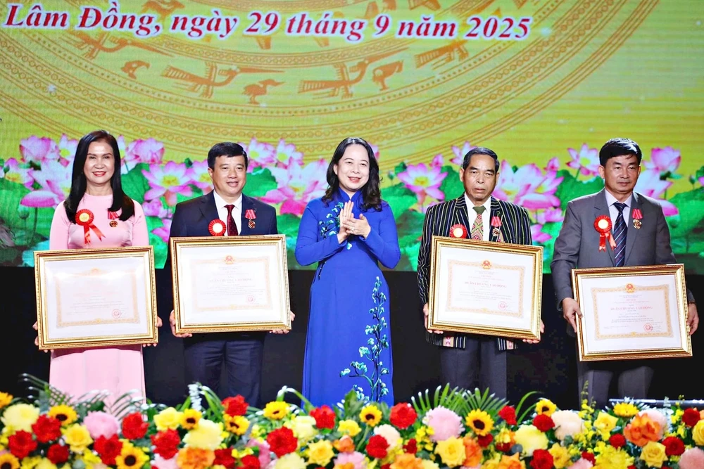 dai-hoi-thi-dua (2).jpeg