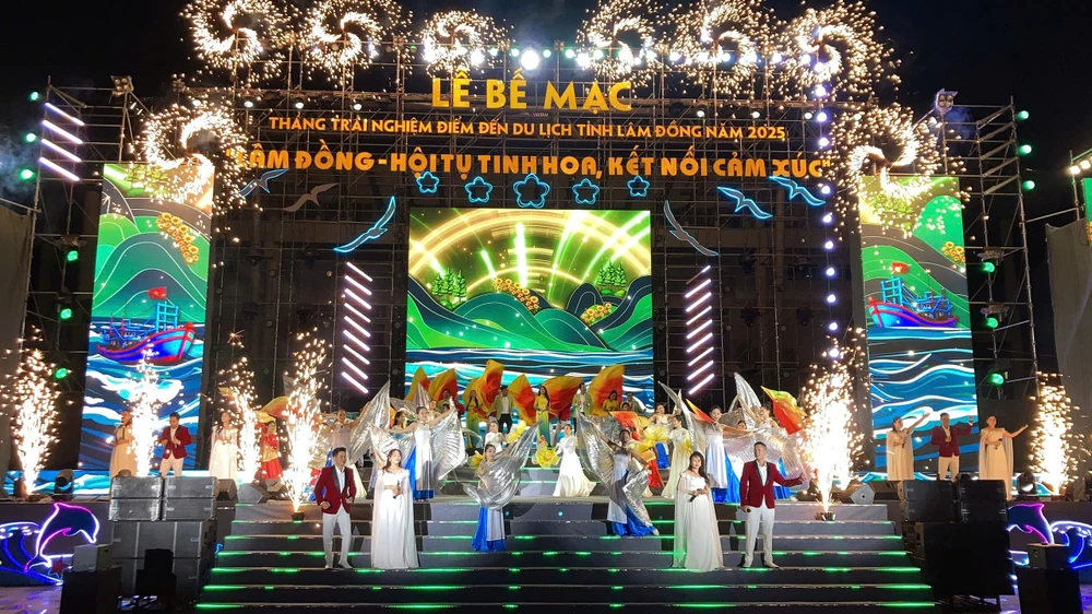 phuong-my-chi (3).jpg