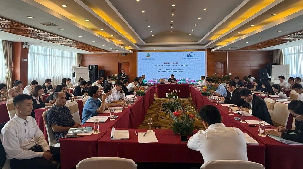 tinh-chat-con-do (1).jpg