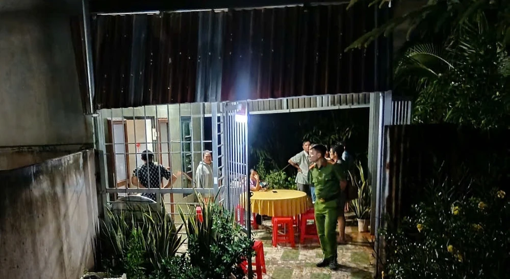 be-gai-4-tuoi (2).jpg