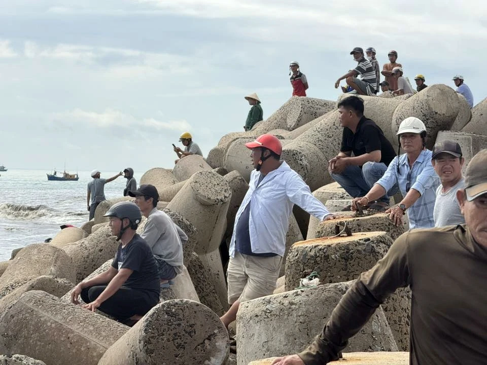 nguoi-dan-ong (1).jpg