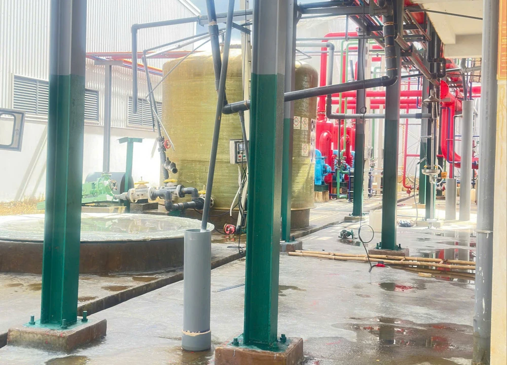 nổ bồn chứa axít