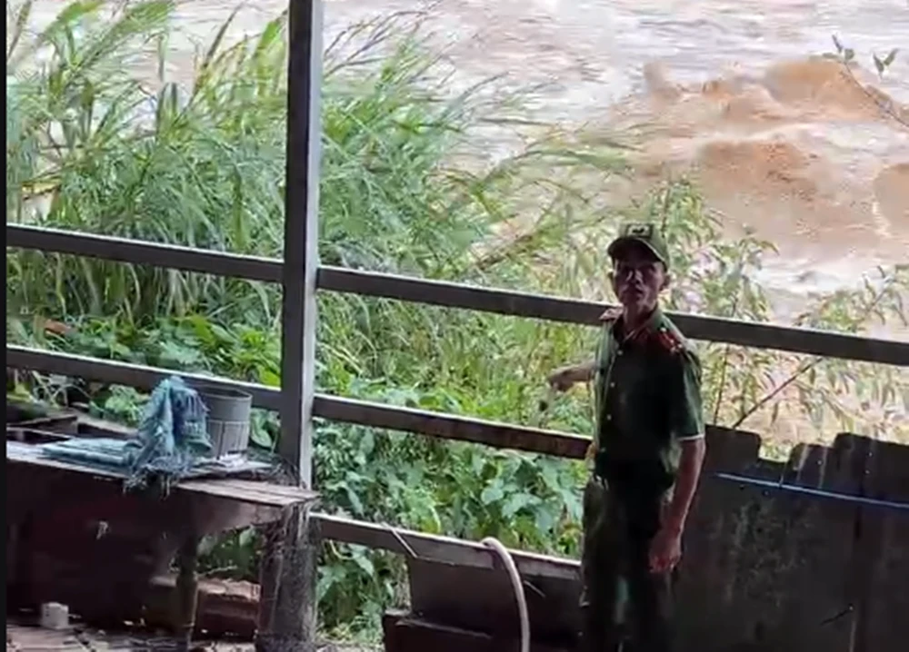 nguoi-phu-nu (1).png