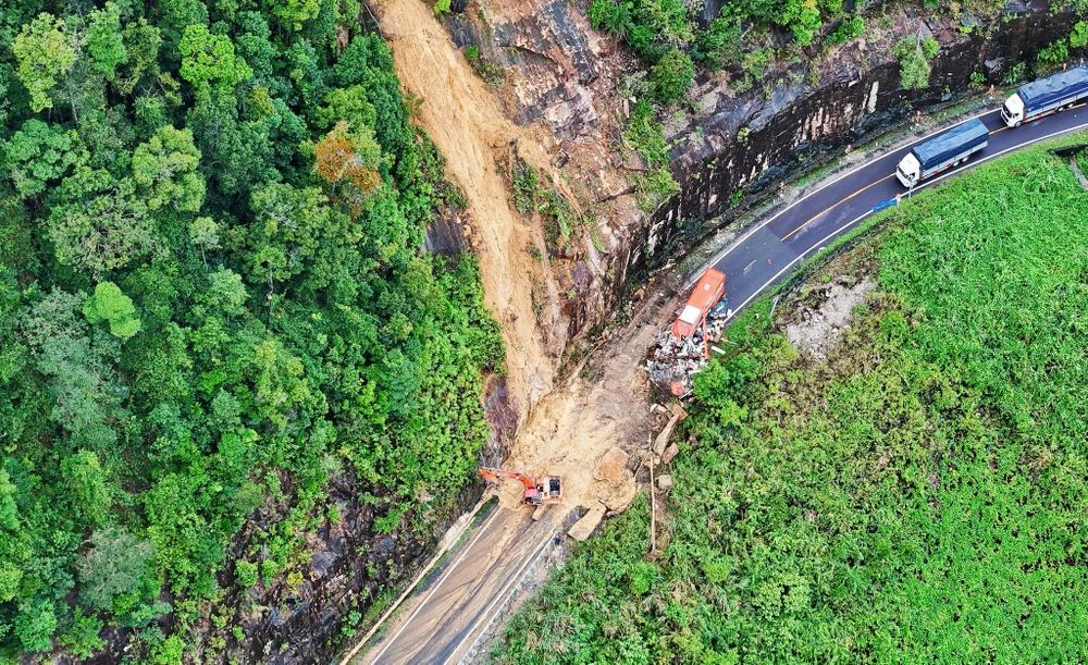 deo-khanh-le (1).jpg